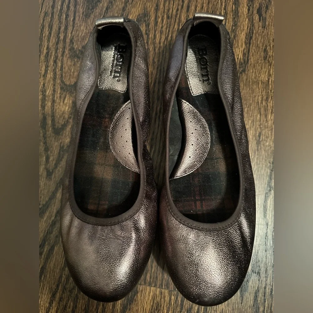 Born Metallic Brown Flats, Size 9 - Picture 1 of 4